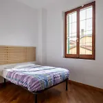 Roberta-5 Beds,ac