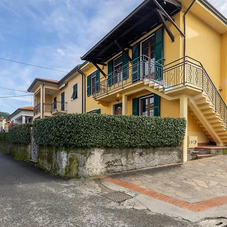 Roberta-5 Beds,ac Santo Stefano di Magra