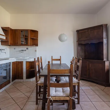 Roberta-5 Beds,ac Santo Stefano di Magra