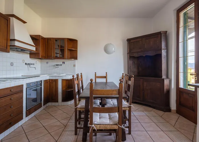 Roberta-5 Beds,ac Santo Stefano di Magra